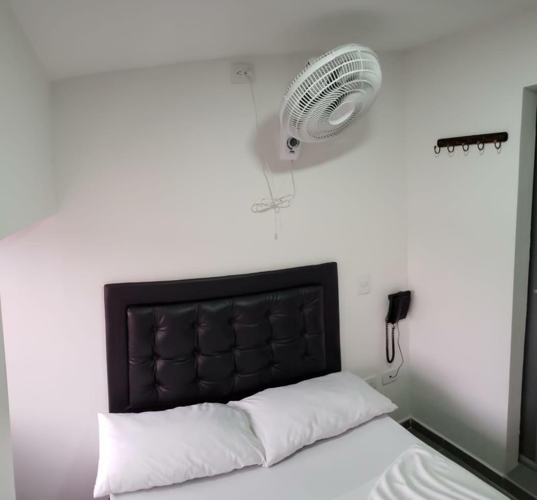 Hotel Zona Express Sandiego Medellín Eksteriør billede